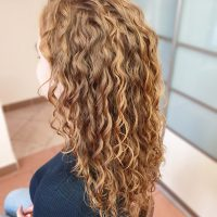 Мелирование на средние волосы в Зеленограде в салоне красоты - НИКА BEAUTY